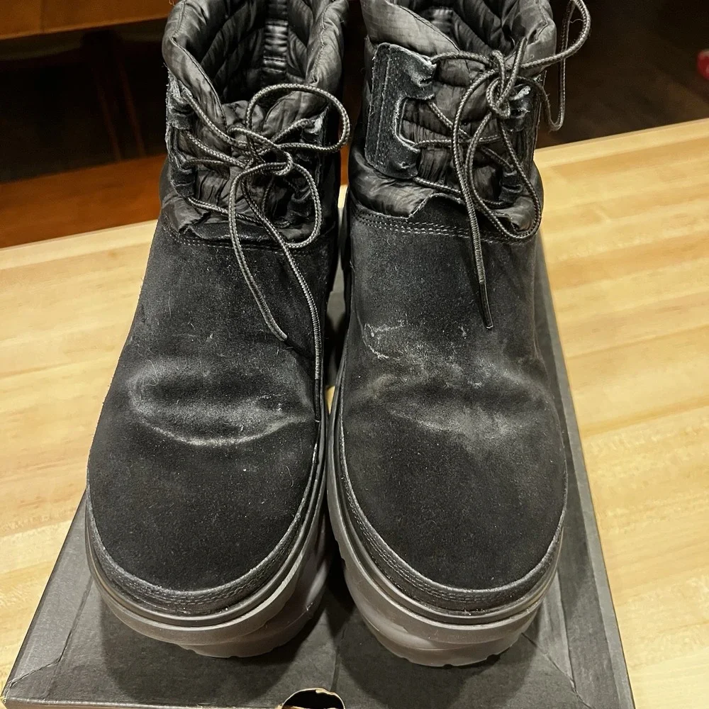 UGG‎ Classic Mini Lace-up Weather Black Suede Sheepskin Boot Size US 11 Men